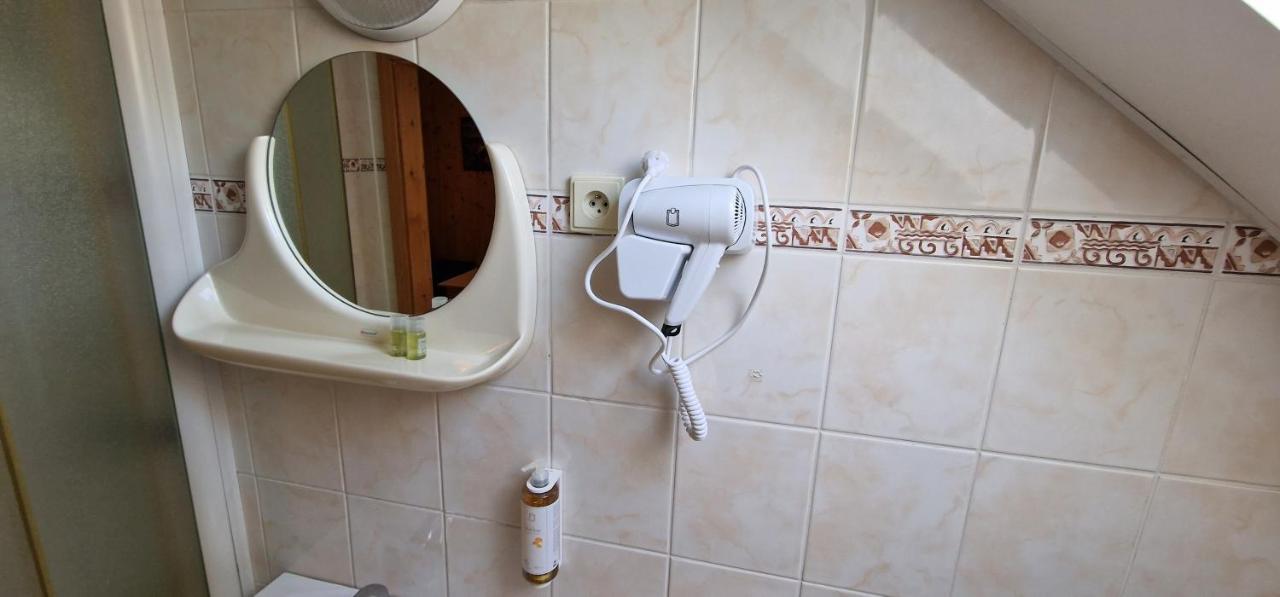 Hotel Hostinec U Reky Ostravice Esterno foto